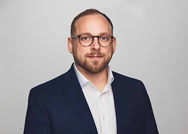 Dr. Przemyslaw P. McEwan is an associate in the firm’s Business Law department and a member of its Intellectual Property group.