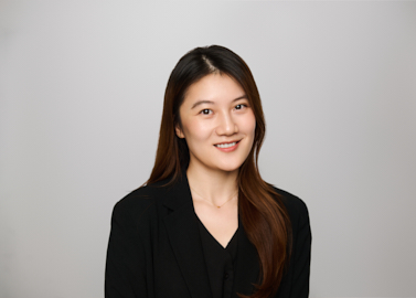Rachel Qi is an associate in the firm’s Business Law department